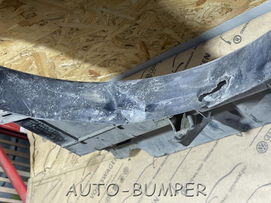 Volkswagen Crafter Диффузор вентилятора 9065050655
